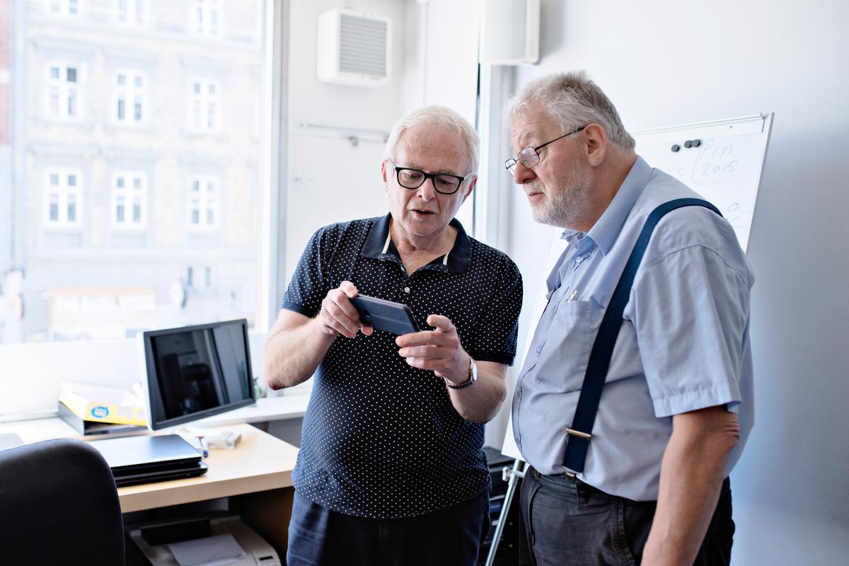 Young volunteers bridge the digital divide in Lithuanian Red Cross communities